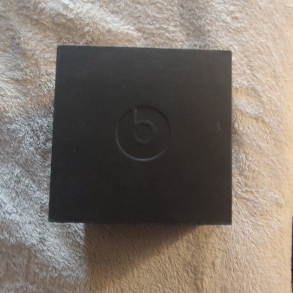 Powerbeats pro by dr.dre